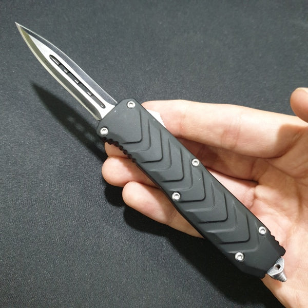Retractable OTF Knife | 2.6/7"