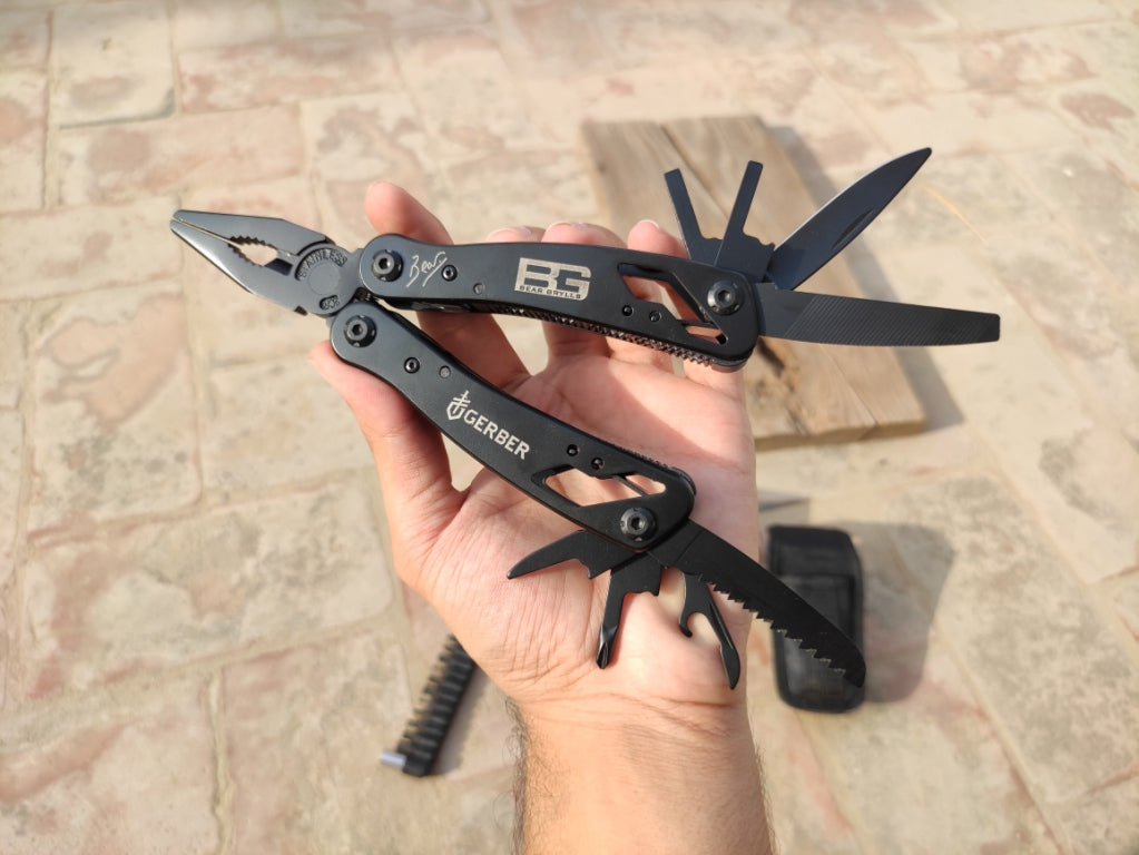 Bear Grylls Gerber Multi-tool Plier with 11 Screw Driver Bits
