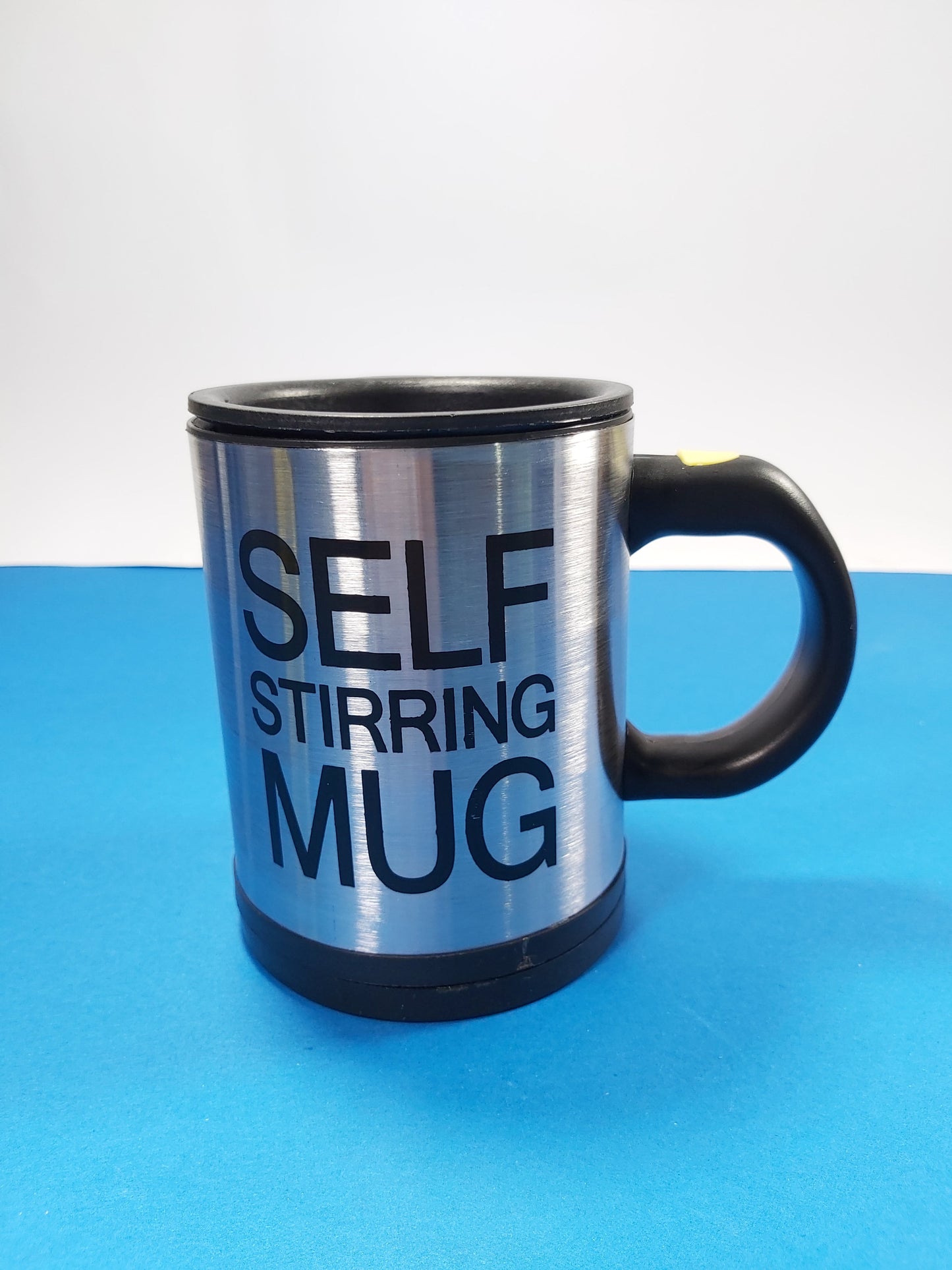 SELF STIRRING MUG | Uses 2 AAA Batteries