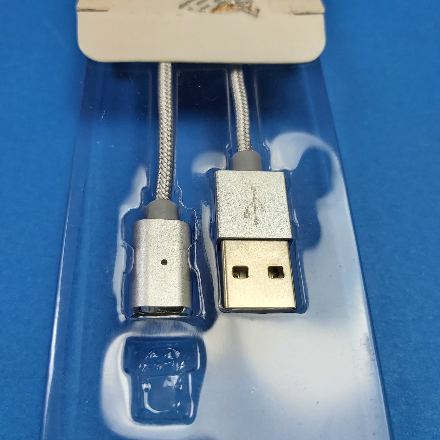 Faster Magnetic Data & Charging Cable | Lightening | USB-A to Lightening Magnetic Connector | MG1