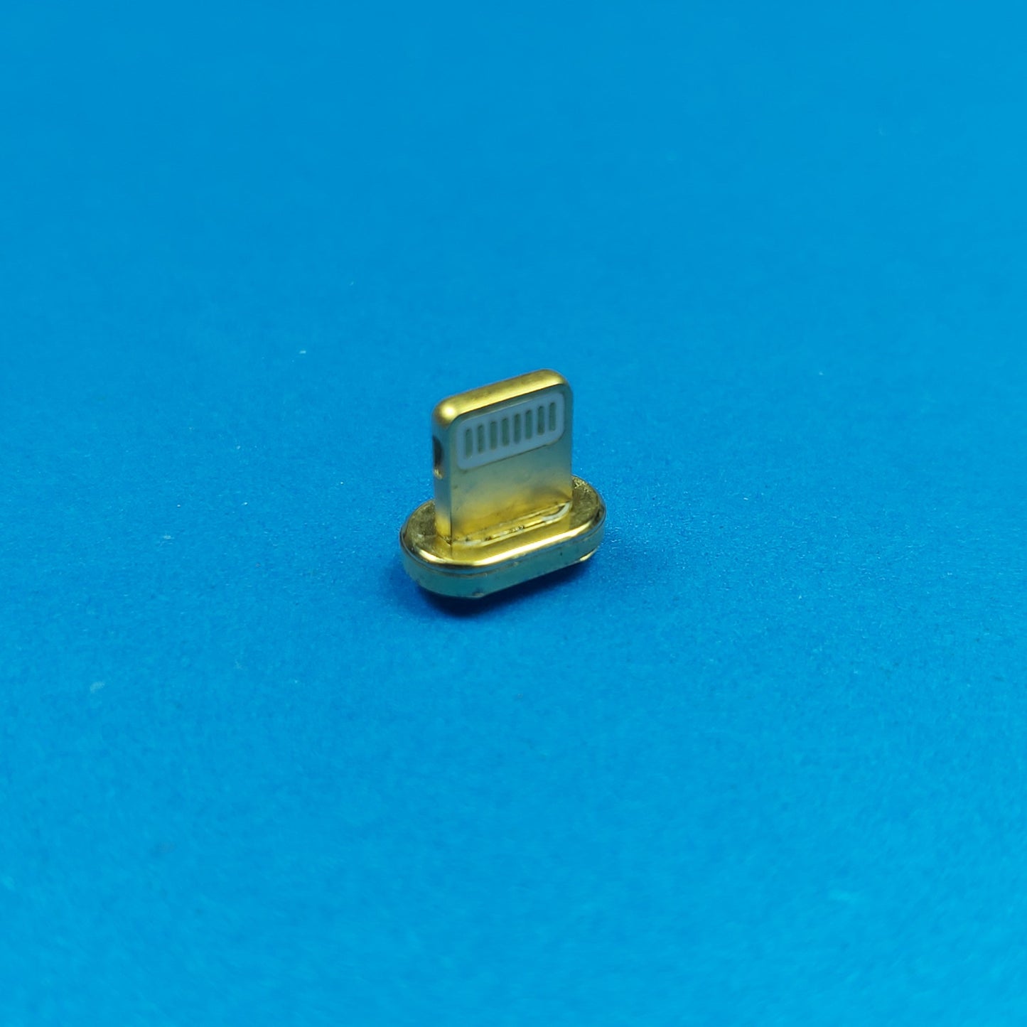Faster Magnetic Data & Charging Cable | Lightening | USB-A to Lightening Magnetic Connector | MG1