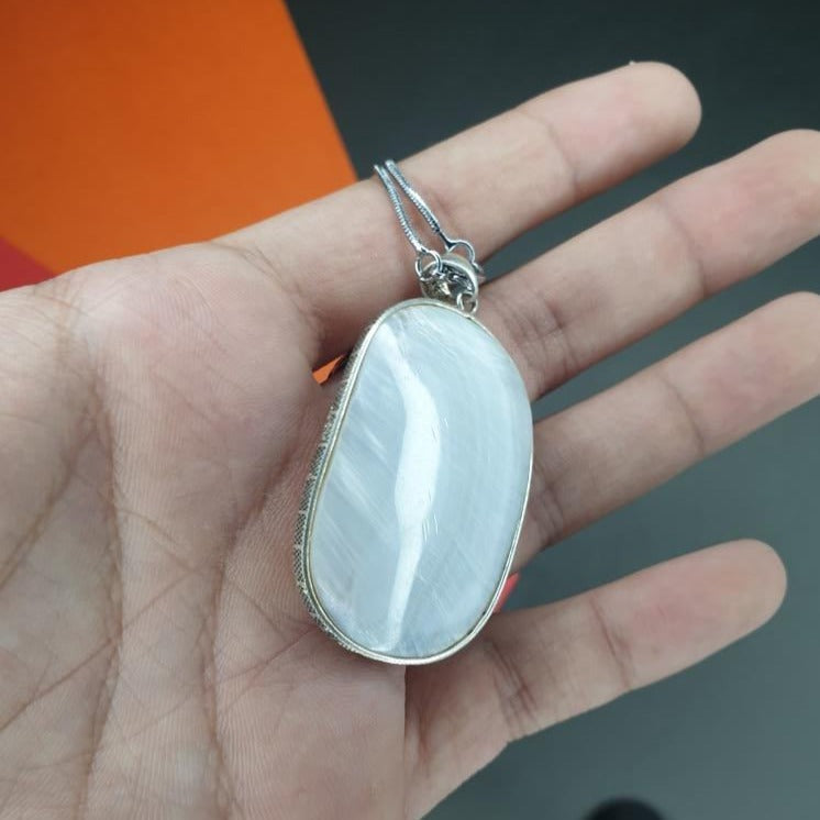 Sea Shell Pearl Pendant